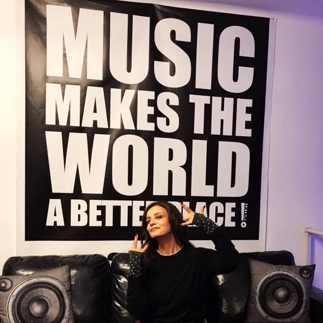 alessia barela semm music store bologna